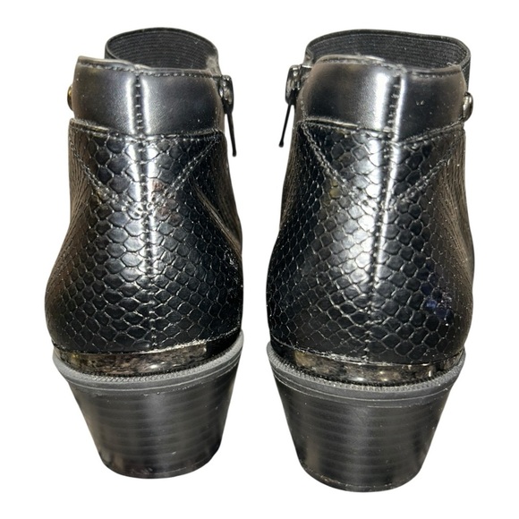 Simply Vera Vera Wang Skylark Women's Ankle Boots size 7.5 - Picture 8 of 11